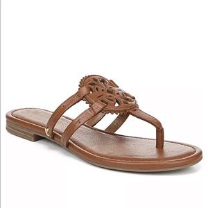 Circus By Sam Edelman Canyon Medallion Flat Sandals